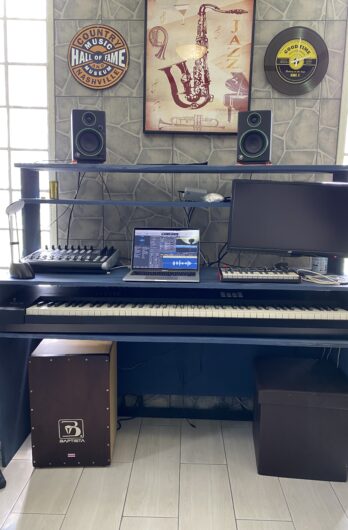 Mesa para estudio de sonido o musical