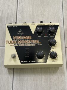 Pedal de guitarra Behringer Vintage Tube Monster