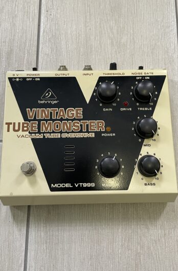 Pedal de guitarra Behringer Vintage Tube Monster