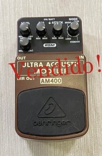Pedal de guitarra Behringer Ultra Acoustic Modeler