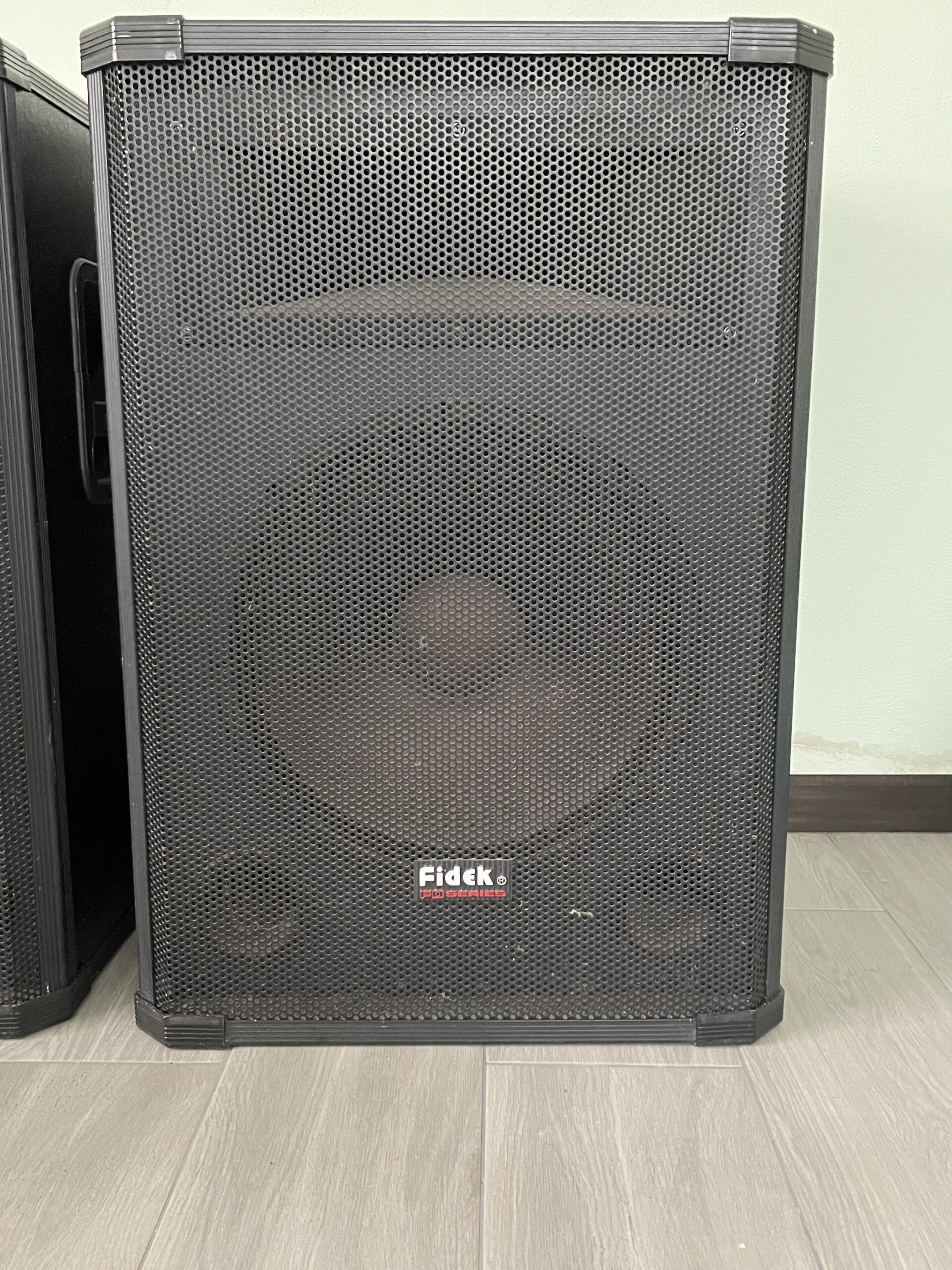 Par de Parlantes pasivos Fidek Potencia RMS de 200W c/u - Imagen 3
