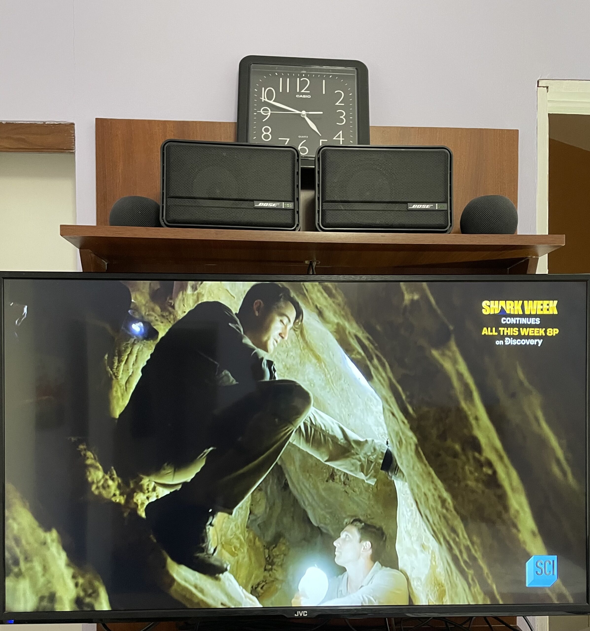Televisor JVC LED 43" (No Smart TV) - Imagen 2